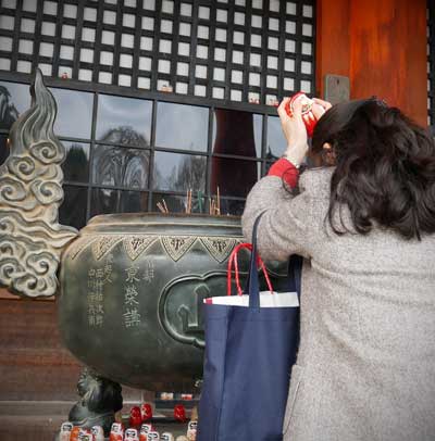 ダルマ祈願勝運の寺　箕面市の勝尾寺