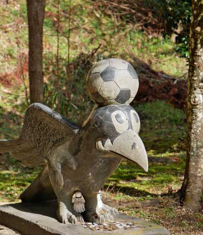 八咫烏(やたがらす)日本サッカー協会シンボル　神武天皇を導く